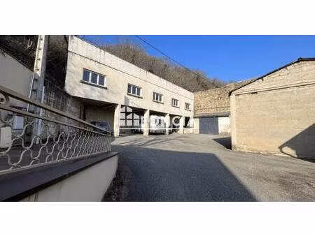 local commercial à louer