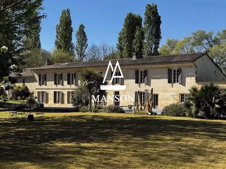 vente maison 18 pièces 550 m² à saint-laurent-d'arce (33240)  1 200 000 €
