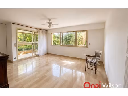 appartement antibes 49.68 m² t-2 à vendre  381 600 €