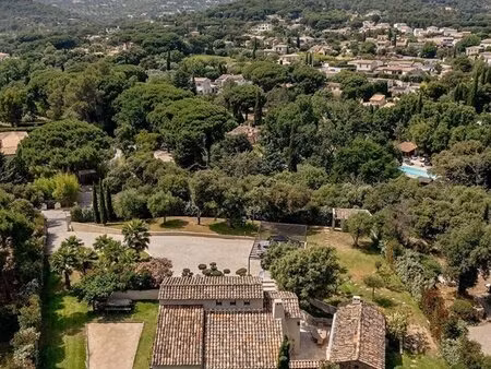 villa provençale de charme avec fort potentiel