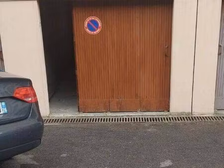 parking à louer