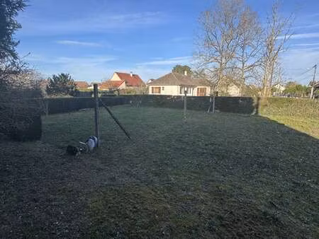 vente terrain à darvoy (45150) : à vendre / 680m² darvoy