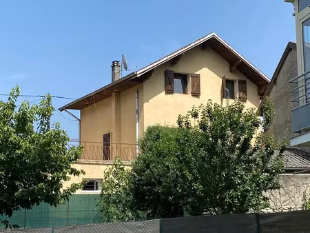 maison à chapareillan (38530)
