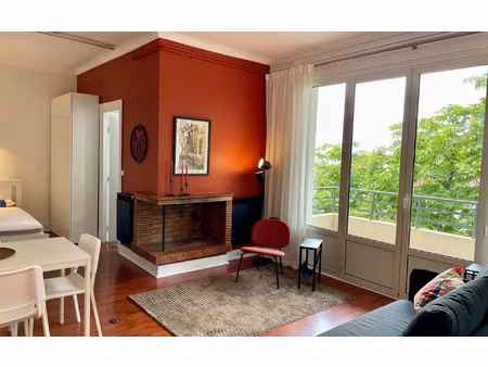 location appartement  m² t-1 à bordeaux  790 €