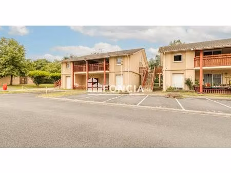 idéalement situé à bergerac  cet agréable appartement 2 pièces de 37 m² constitue une bell