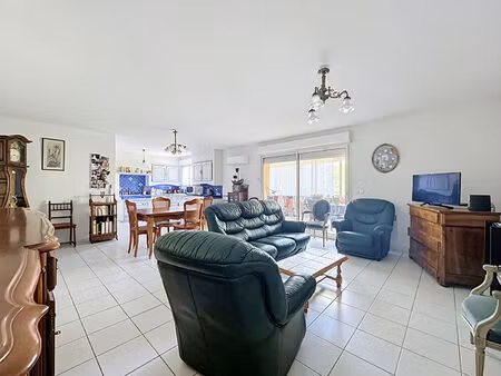 appartement t4 de 95 m² ? vue lac ? garage ? résidence sécurisé