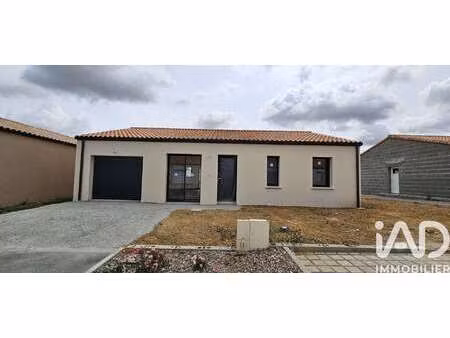 location maison aux essarts (85140) : à louer / 76m² les essarts
