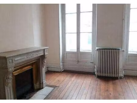 location appartement 3 pièces à bordeaux (33000) : à louer 3 pièces / 75m² bordeaux