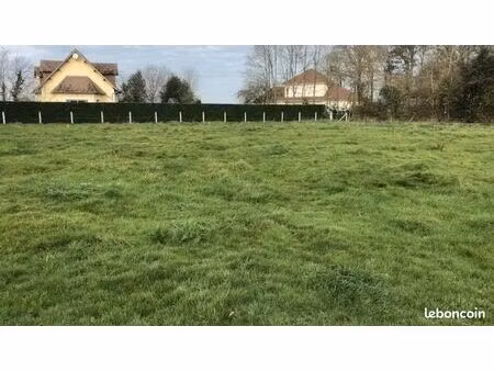 terrain 1 320 m² ferrieres saint hilaire