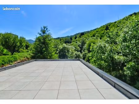 exclusivité rare à villefort – maison contemporaine récente sans vis-à-vis  entourée de na