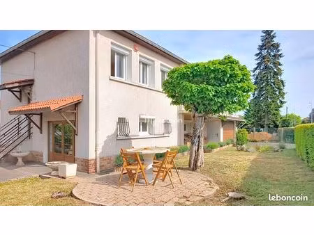 maison 7 pièces 132 m²