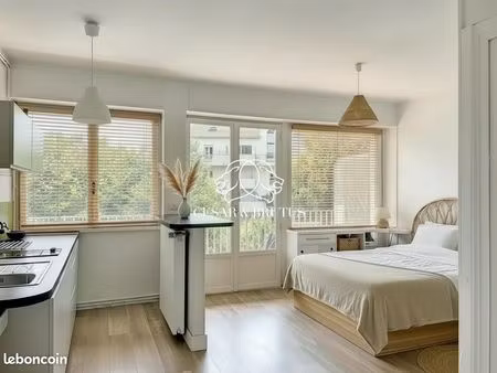 studio 1 pièce 23 m²