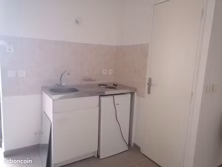 studio 1 pièce 22 m²