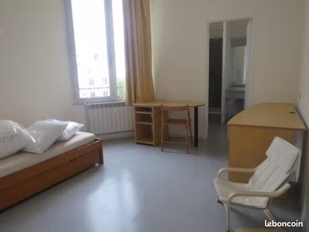 appartement 1 pièce 19 m²
