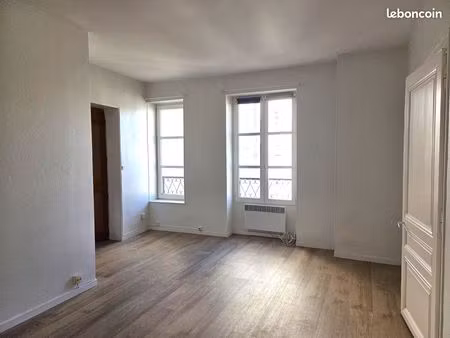 t2 de 44 m2 à villeurbanne