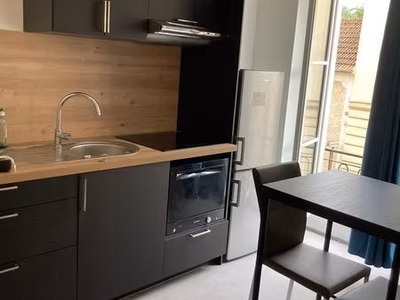 studio quartier saint louis 10mm rer rive gauche