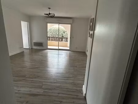 appartement t3 à louer près du grand mail