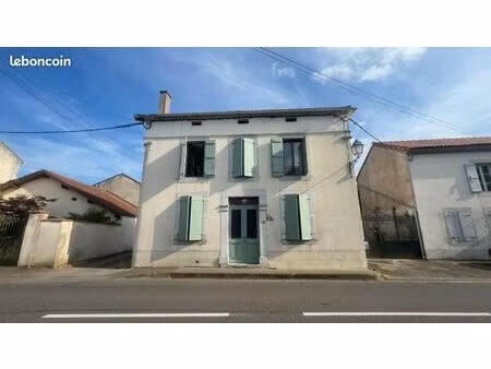 charmante maison de ville rénovée – 2 chambres – maubourguet