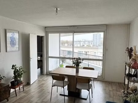 loue appartement 2 pièces 41 m2 - rue de brest