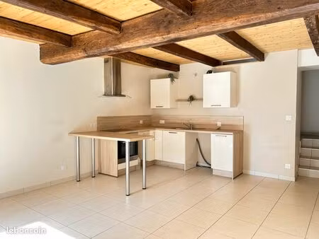 location maison 61m² amailloux