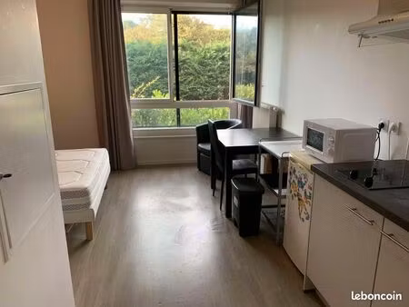 studio 1 pièce 24 m²