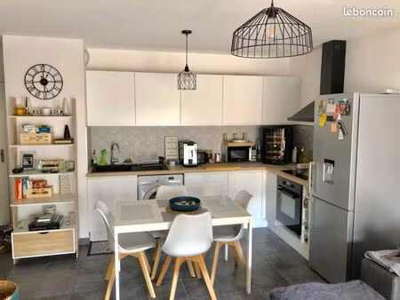 appartement 2 pièces meublé la trinité