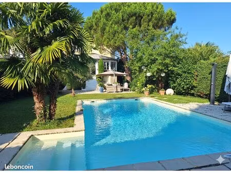 maison 6 pièces 180 m²