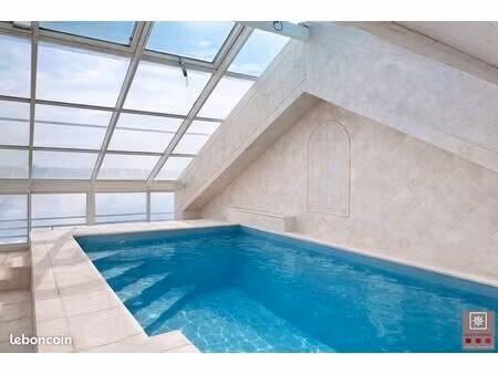 maison 6 pièces 213 m²