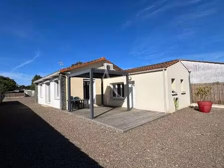 vente maison à l'aiguillon-sur-mer (85460) : à vendre / 82m² l'aiguillon-sur-mer
