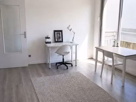 écully centre – beau studio meublé de 30 m²