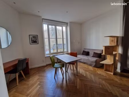 appartement 1 pièce 28 m²
