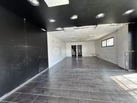local commercial à louer