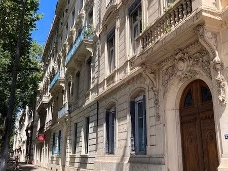 appartement 6 pièces 192 m²