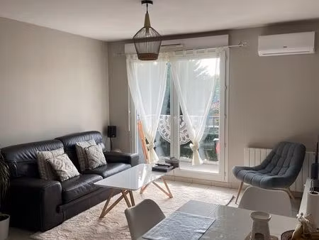 t3 avec garage  balcon et ascenseur - calme vu jardin