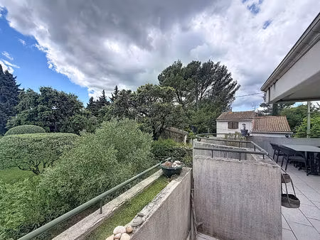 appartement villeneuve les avignon 3 pièce(s) 75.21 m2 terrasse + garage