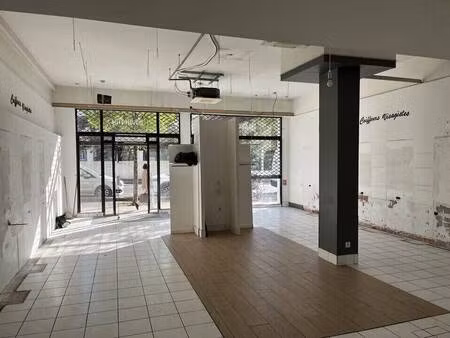 local commercial à louer