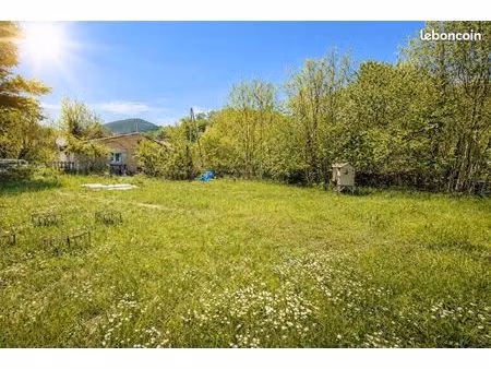 maison- terrain constructible 326 000 négociable