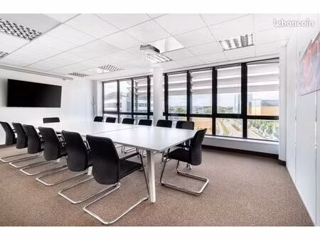 bureau en espace ouvert à louer pour 10 personnes à lyon part dieu plaza lyon