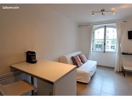 appartement t1 meublé – vieux-port marseille (place général de gaulle)