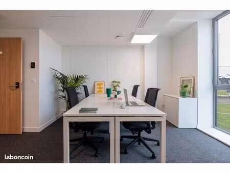 bureau privé à louer pour 4 personnes à lyon  saint exupéry airport colombier-saugnieu