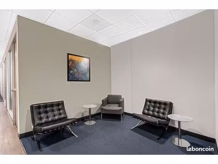 abonnements flexibles pour un espace de coworking à louer à lyon  confluence lyon
