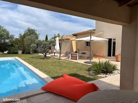 villa dans domaine sécurisé