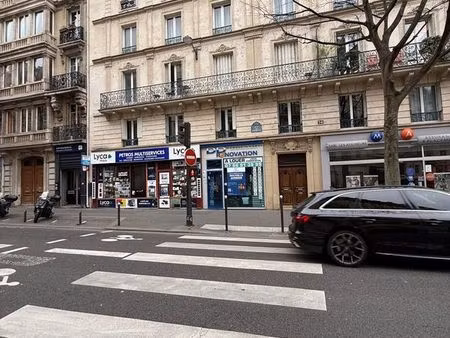 local commercial 45 m² – vitrine rue maubeuge paris 9 – métro poissonnière