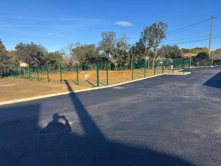 terrain constructible viabilisé à vendre