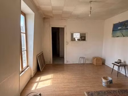 appartement 3 pièces 42 m²