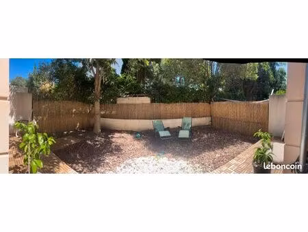 appartement rare avec jardin privatif résidence sécurisée à 2min du centre ville à pied