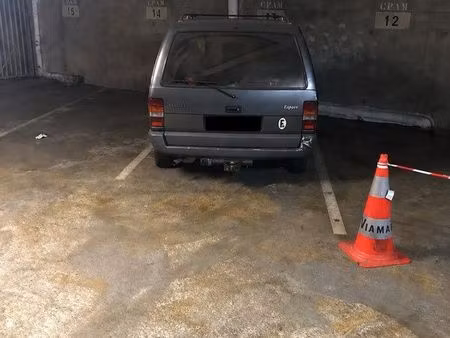 30 places de parking à vendre – paris 18e – rue boucry
