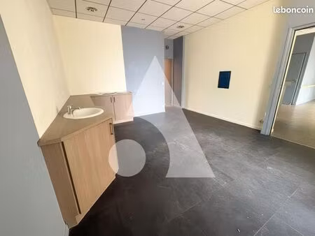 local commercial 105 m²