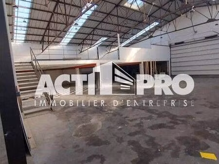 local d'activités à vendre
