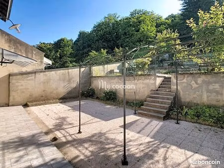 maison de ville 8 pièces 166 m²